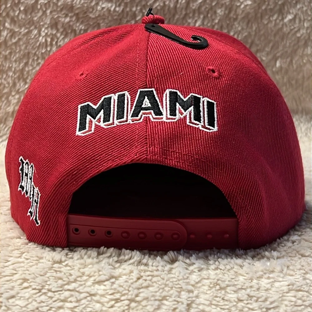 ULTRA GAME The Chisel Miami Heat Basketball Hat
